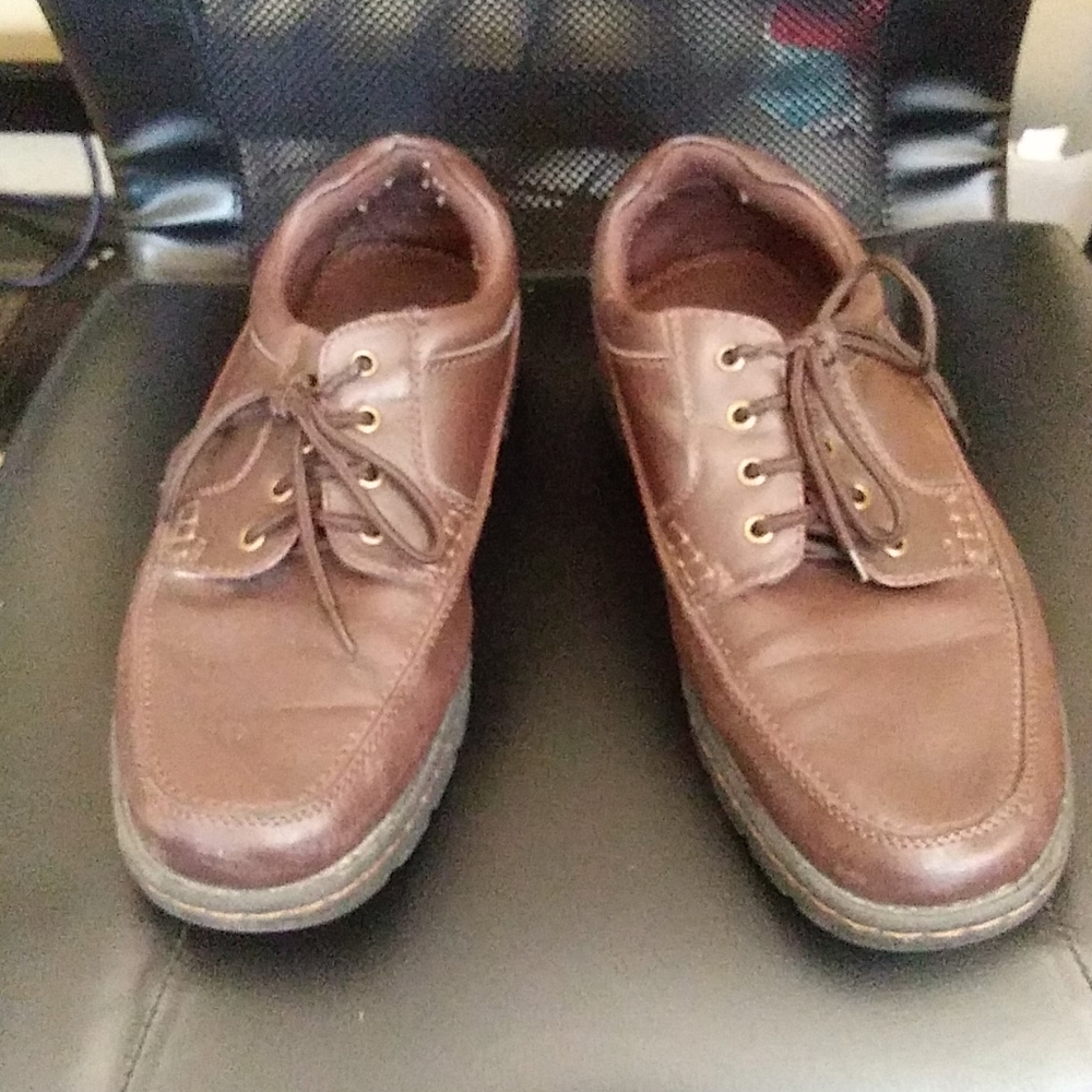 Casual shoes